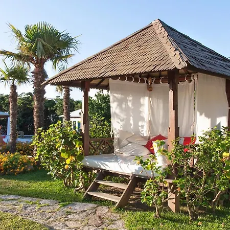 Hotel Oasi 4*