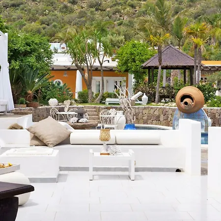 Oasi Hotel 4*
